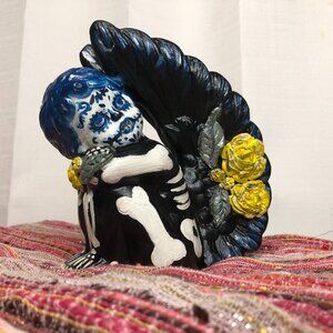 Angel Cherub Dia de Muertos Day of the Dead 5-1/4" Yellow and Blue